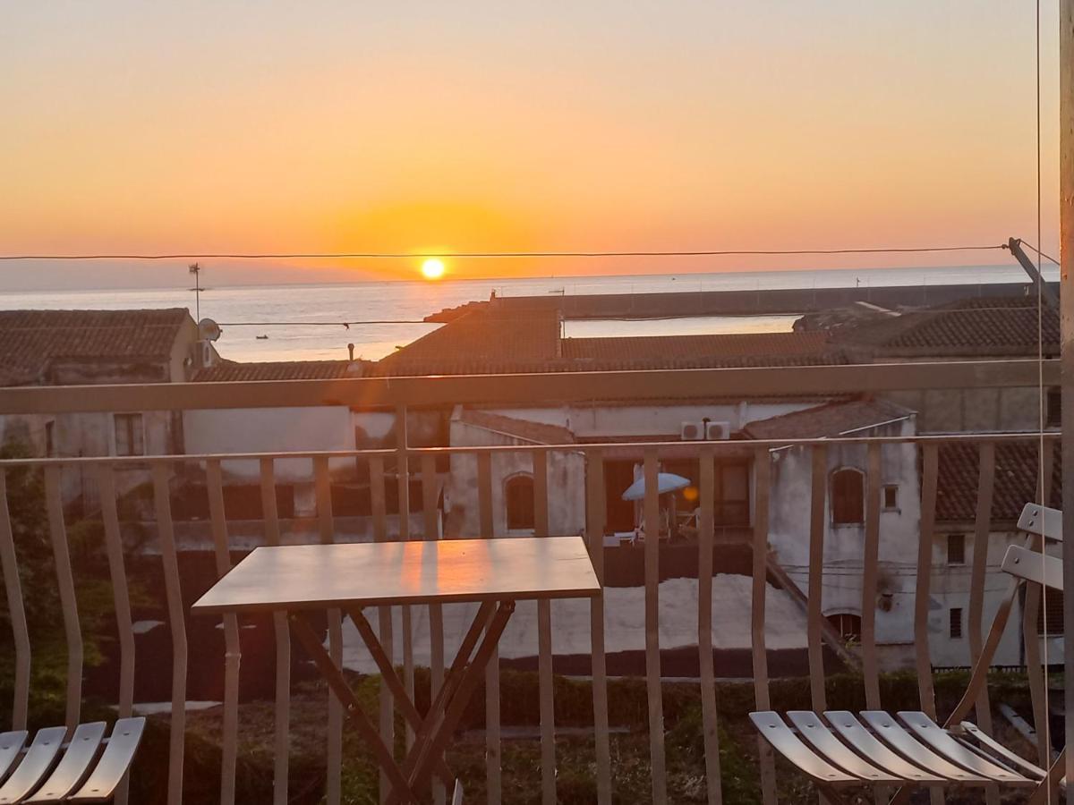 Alba Marina E Tramonti Etnei Appartement Riposto Buitenkant foto