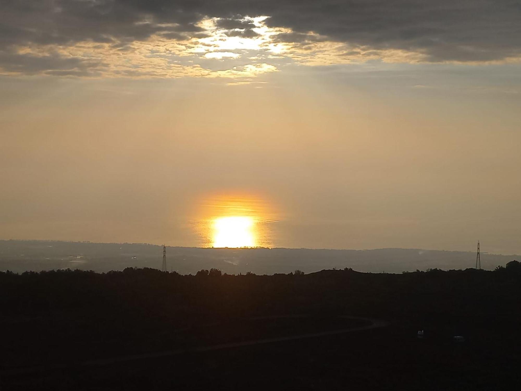 Alba Marina E Tramonti Etnei Appartement Riposto Buitenkant foto